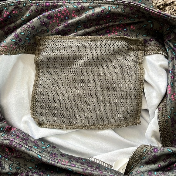 REI Athletic Floral Flowy Mini Skirt, Size Small, w/ Mesh Pocket, NWOT Very Soft - Picture 10 of 11